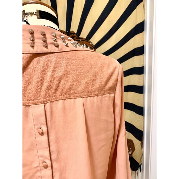 🌈 Amazing chic punk button top - Picture 5 of 8